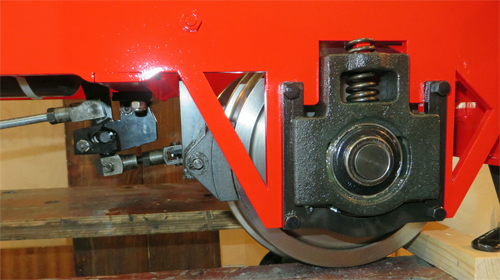 Tender axle box and brake linkage