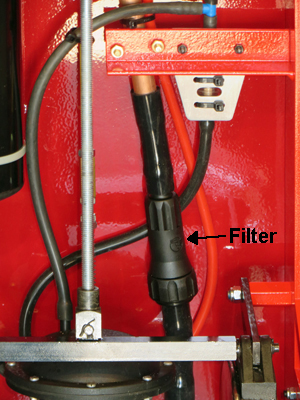 In line water filter for injectors