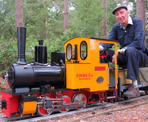 0-6-0 Feldbahn class steam loco at the Pinewood Miniature Railway